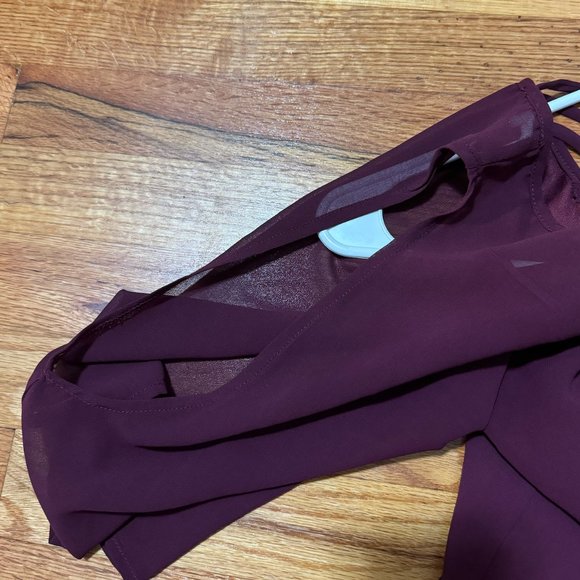 Charlotte Russe - Maroon Flowy Tank w/ Shoulder Sleeves - Picture 4 of 5